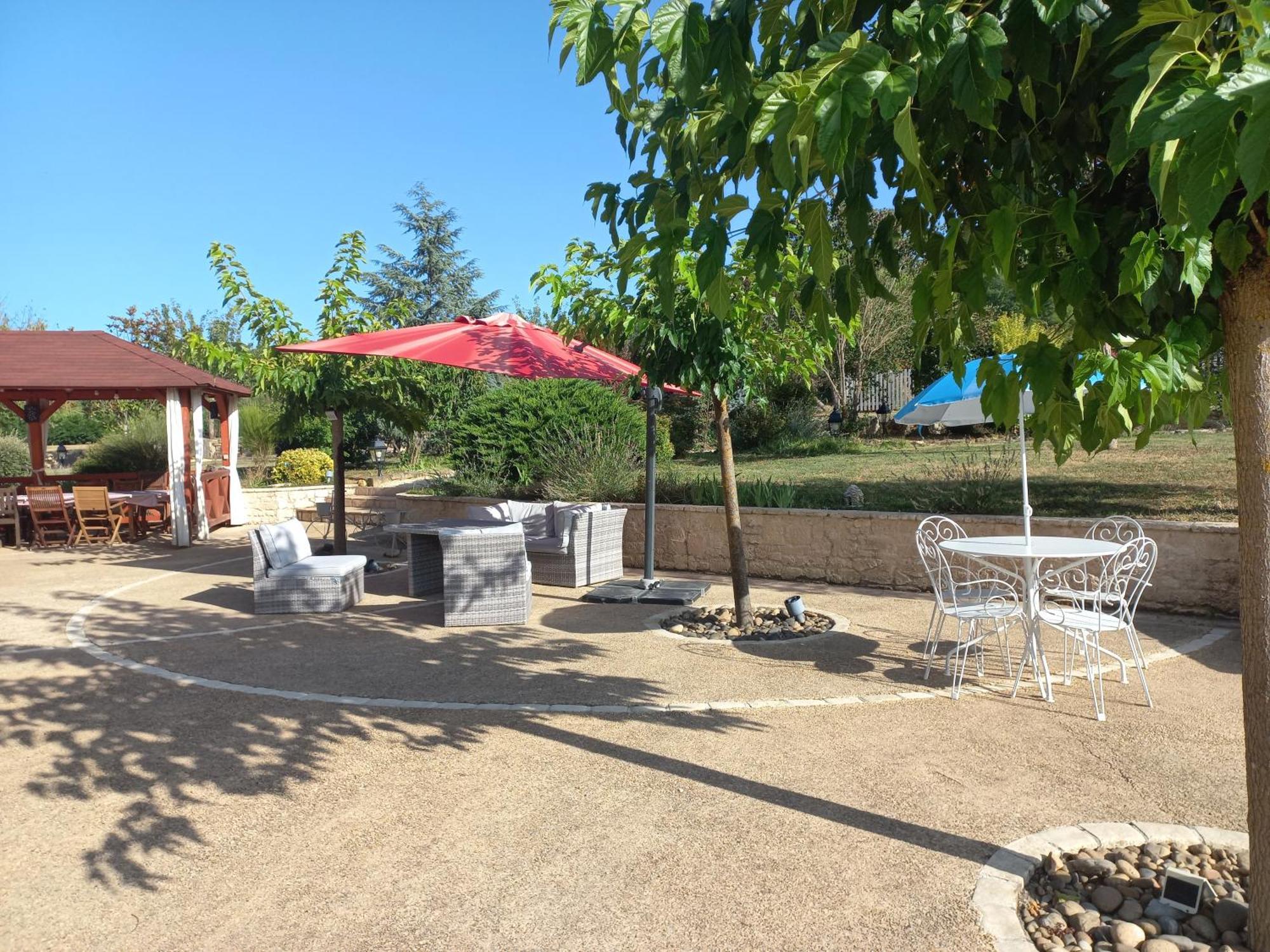 Domaine Benester - Chambre Leonie Siorac-en-Perigord Exterior photo